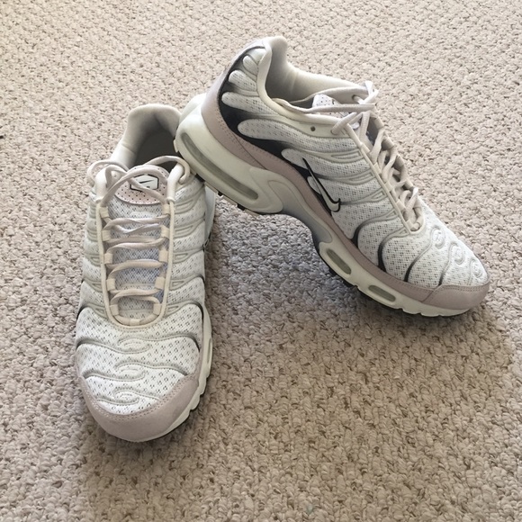 nike air max plus size 10